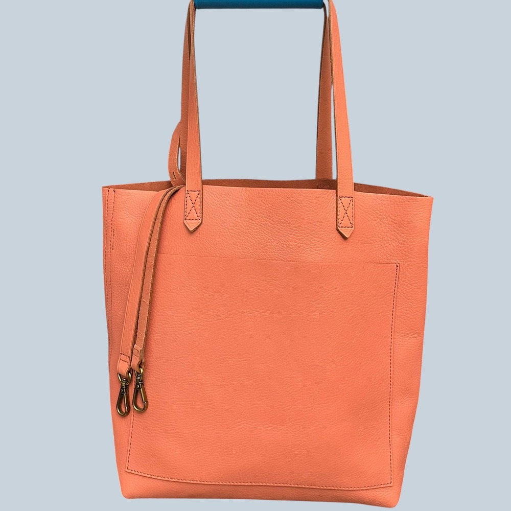 Madewell The Medium Transport Tote Leather Bag in Peach Salmon